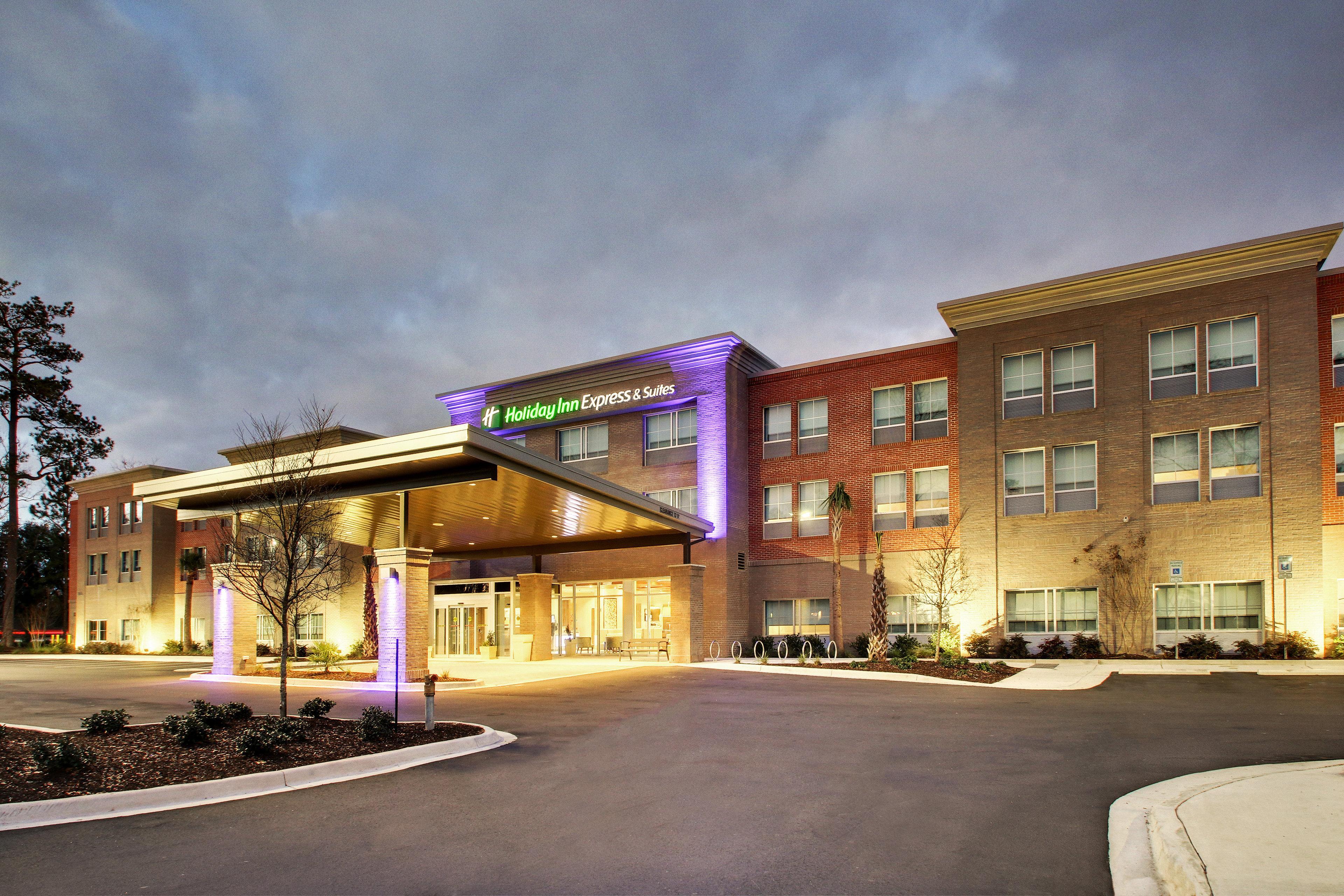 Holiday Inn Express & Suites Charleston Ne Mt Pleasant Us17 By Ihg Маунт-Плезант Экстерьер фото